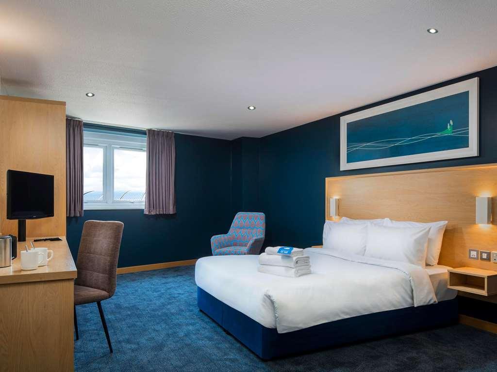 Travelodge Aberdeen Airport Bilik gambar