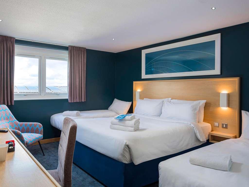 Travelodge Aberdeen Airport Bilik gambar